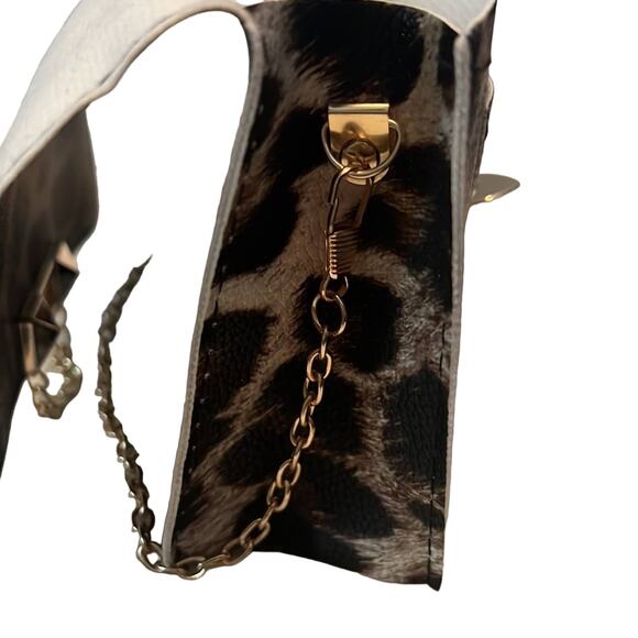 Fall leopard jaguar Animal Print Leopard Print Purse with gold chain strap - Picture 5 of 5